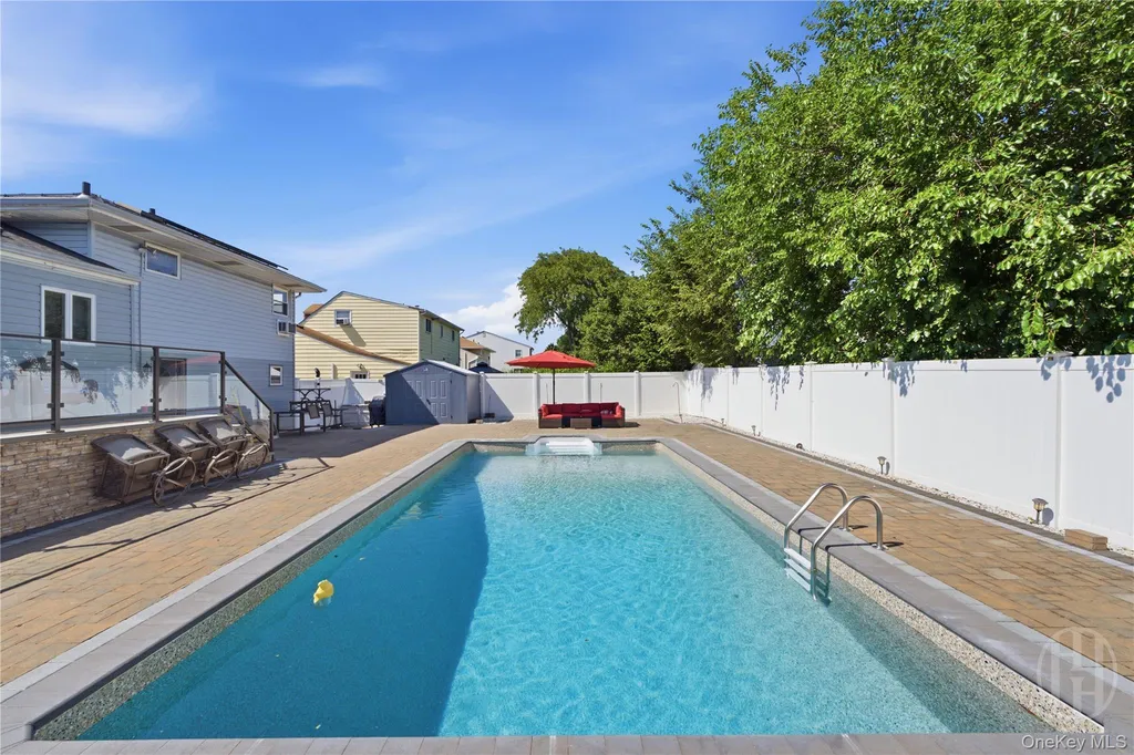 140 Intervale Avenue Farmingdale NY 11735