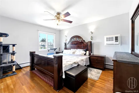 140 Intervale Avenue Farmingdale NY 11735