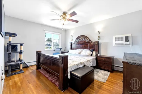 140 Intervale Avenue Farmingdale NY 11735