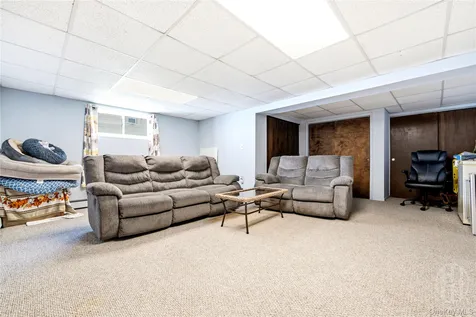 140 Intervale Avenue Farmingdale NY 11735