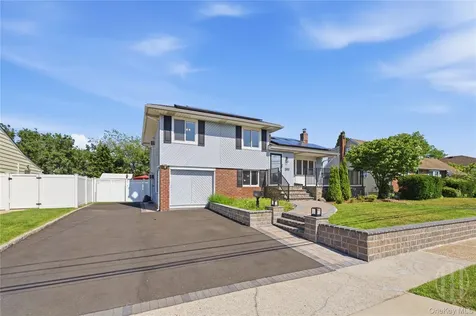 140 Intervale Avenue Farmingdale NY 11735