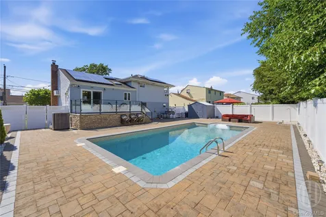 140 Intervale Avenue Farmingdale NY 11735