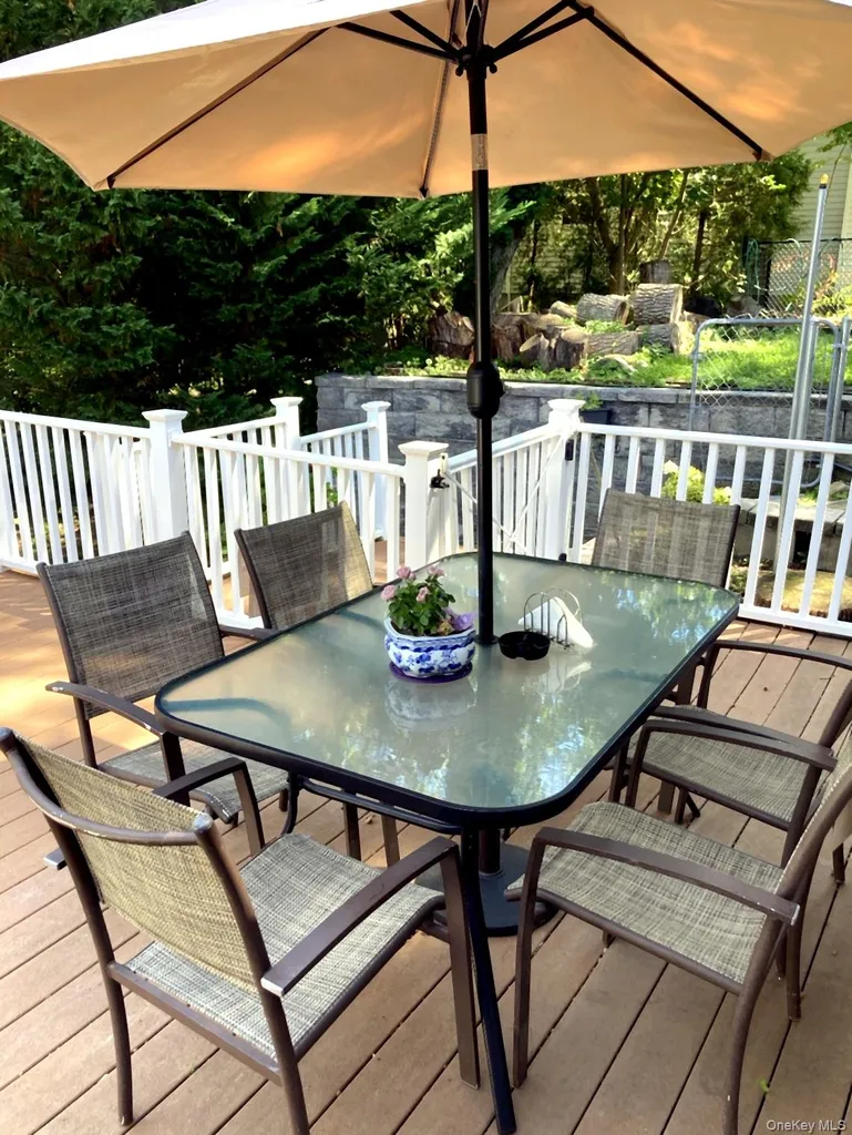 51 Aloma Road Rocky Point NY 11778