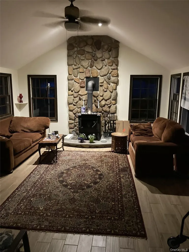 51 Aloma Road Rocky Point NY 11778