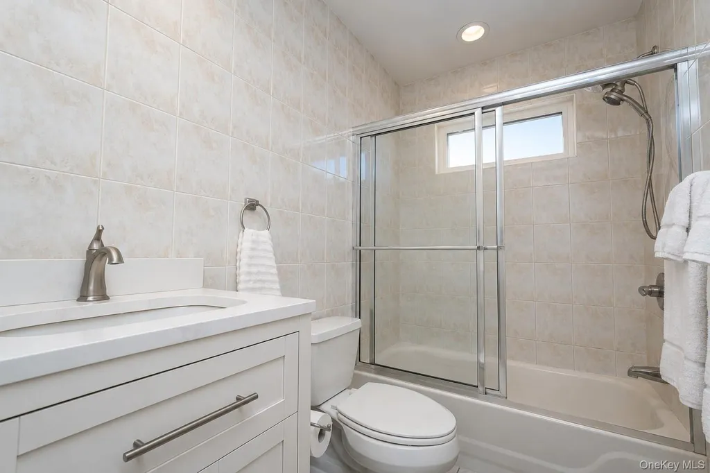 124 Reid Avenue Staten Island NY 10305
