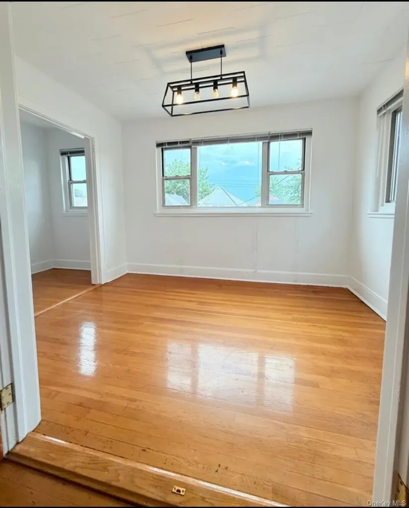 2937 213th Street Bayside NY 11360