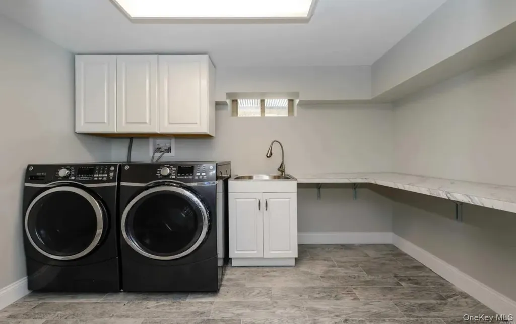 3980 Park Avenue Seaford NY 11783