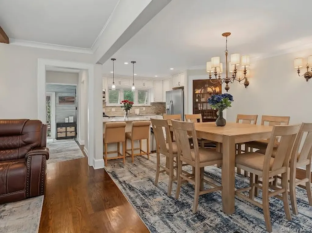 3980 Park Avenue Seaford NY 11783