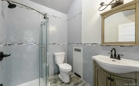 3980 Park Avenue Seaford NY 11783