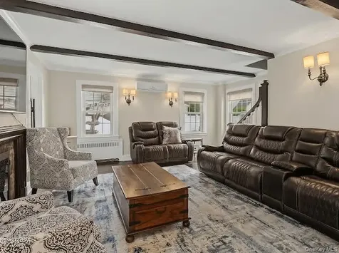 3980 Park Avenue Seaford NY 11783
