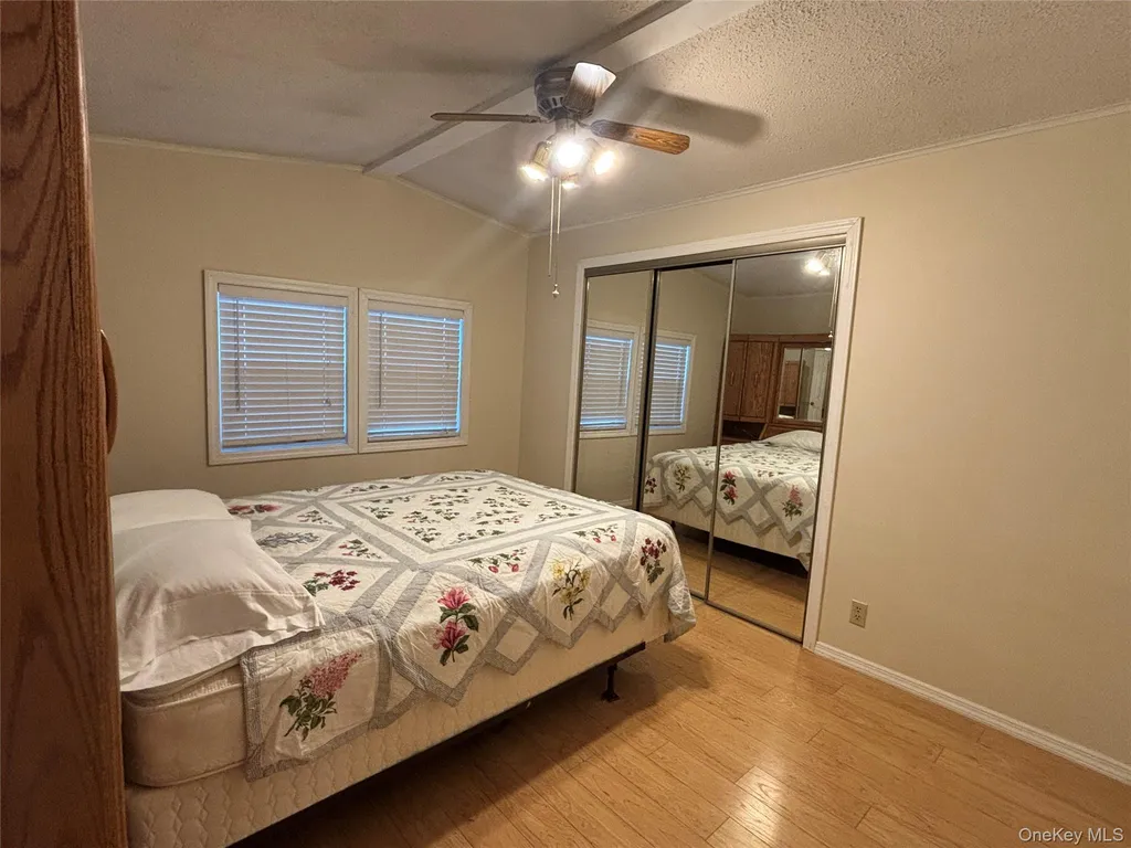 1661 Old Country Road Riverhead NY 11901