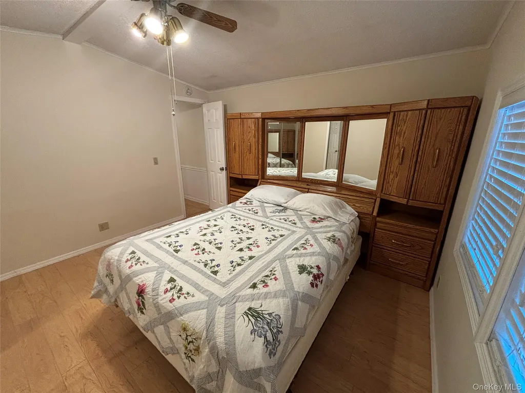 1661 Old Country Road Riverhead NY 11901