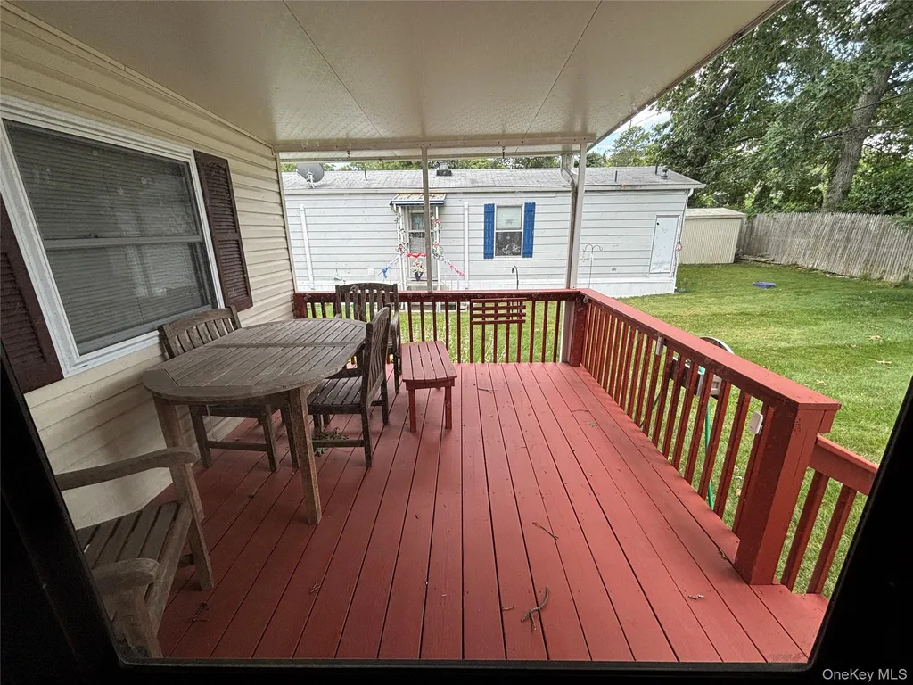 1661 Old Country Road Riverhead NY 11901