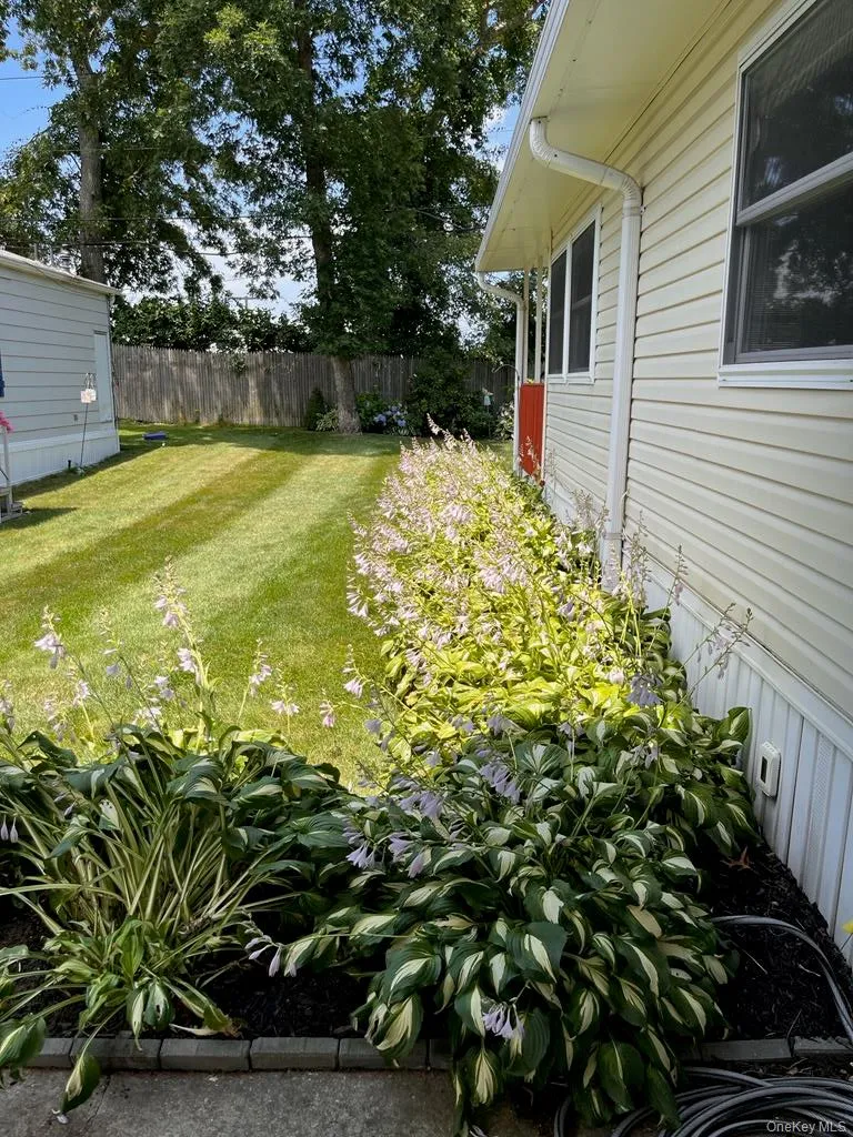 1661 Old Country Road Riverhead NY 11901
