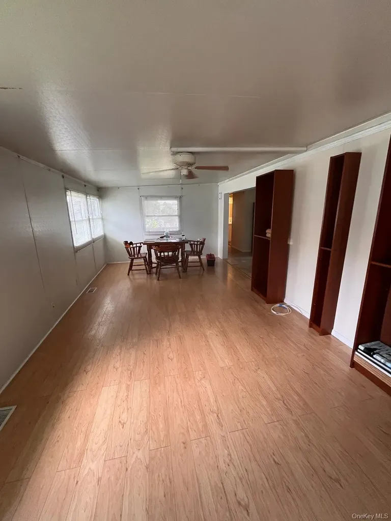 1661 Old Country Road Riverhead NY 11901
