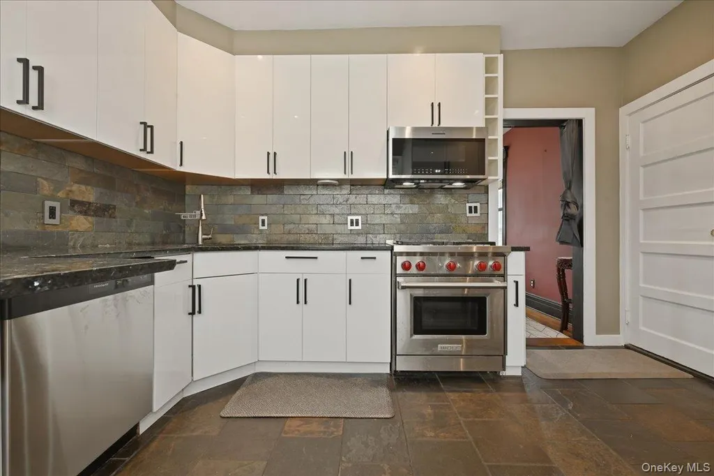 991 Cottage Place Baldwin NY 11510