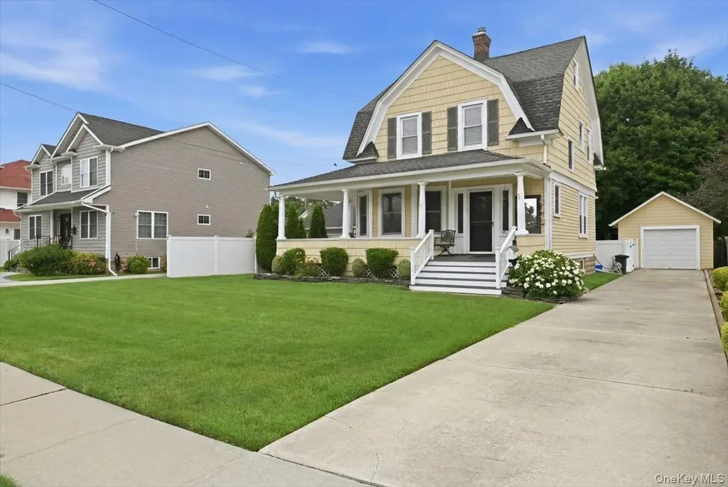 991 Cottage Place Baldwin NY 11510