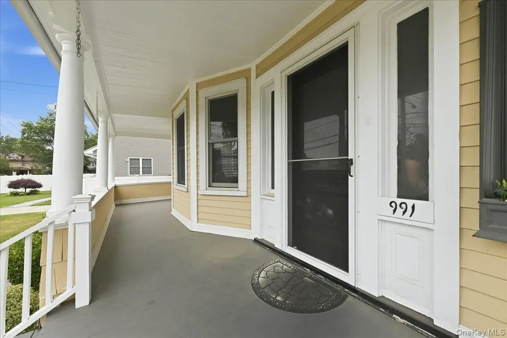 991 Cottage Place Baldwin NY 11510