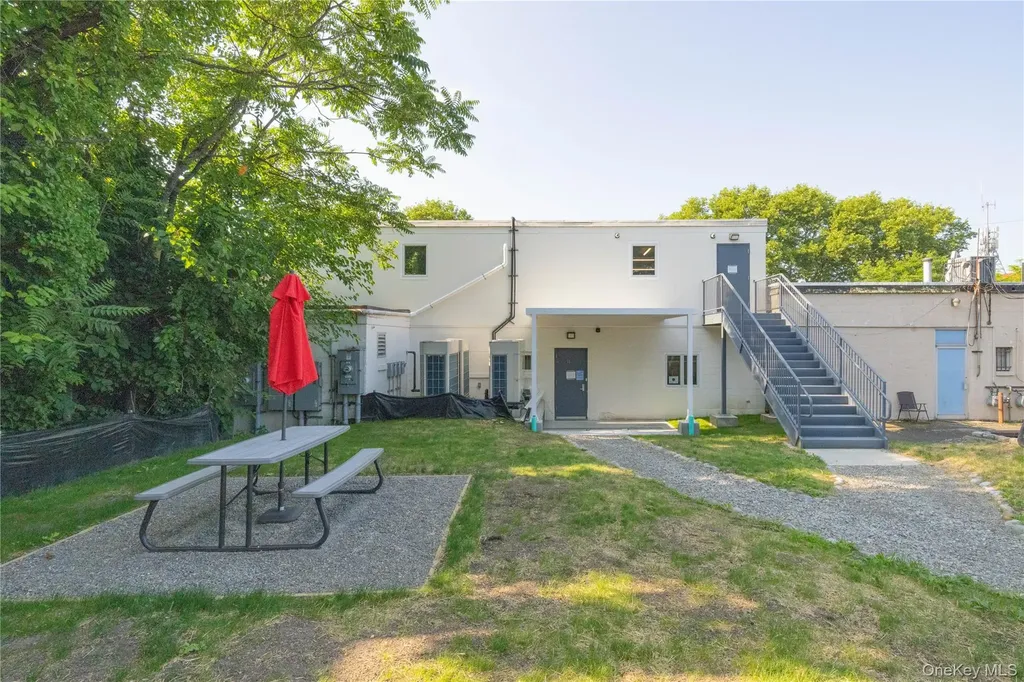 75 E Central Avenue Pearl River NY 10965