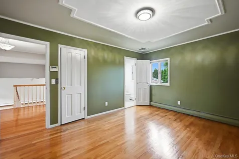 30 Harriet Drive Syosset NY 11791