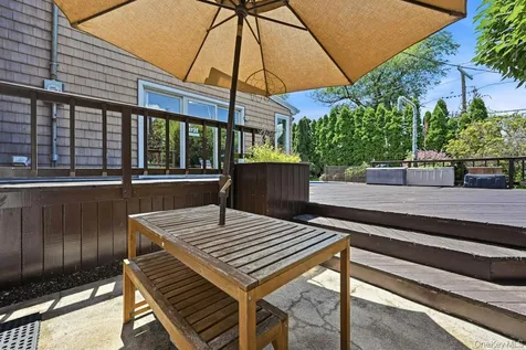 30 Harriet Drive Syosset NY 11791