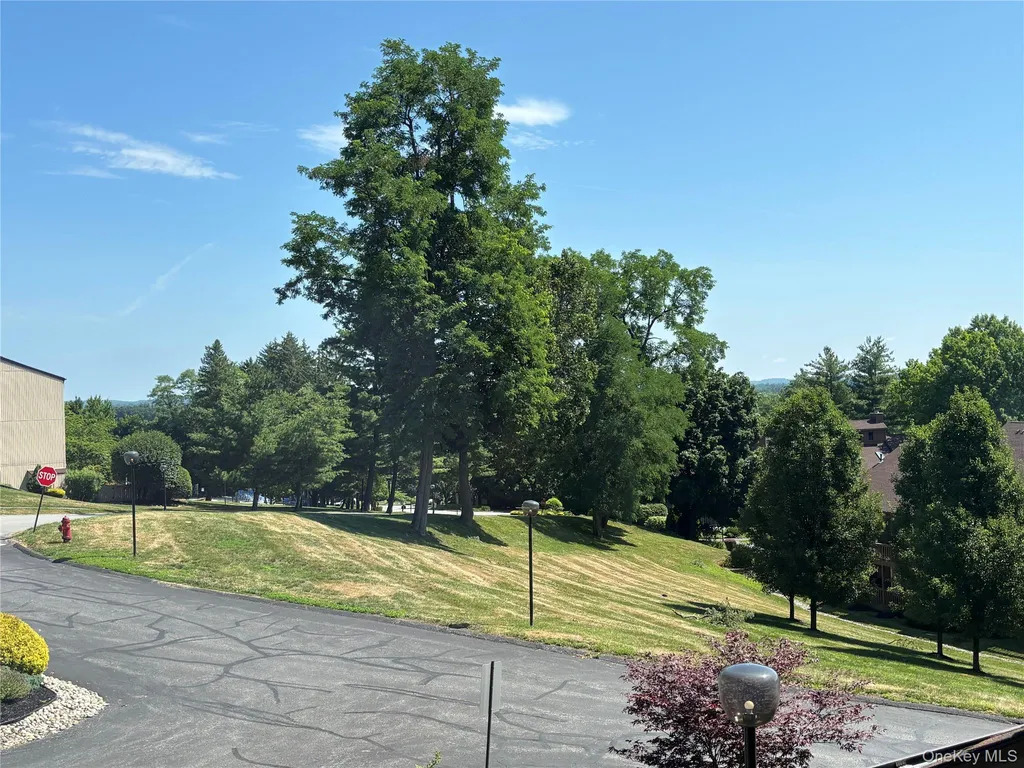 507 Scenic Lane Poughkeepsie NY 12603