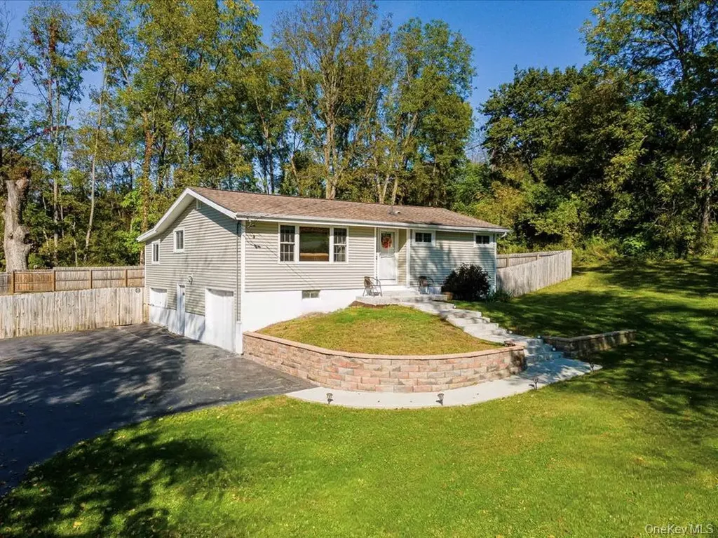 63 Martin Road Pleasant Valley NY 12569