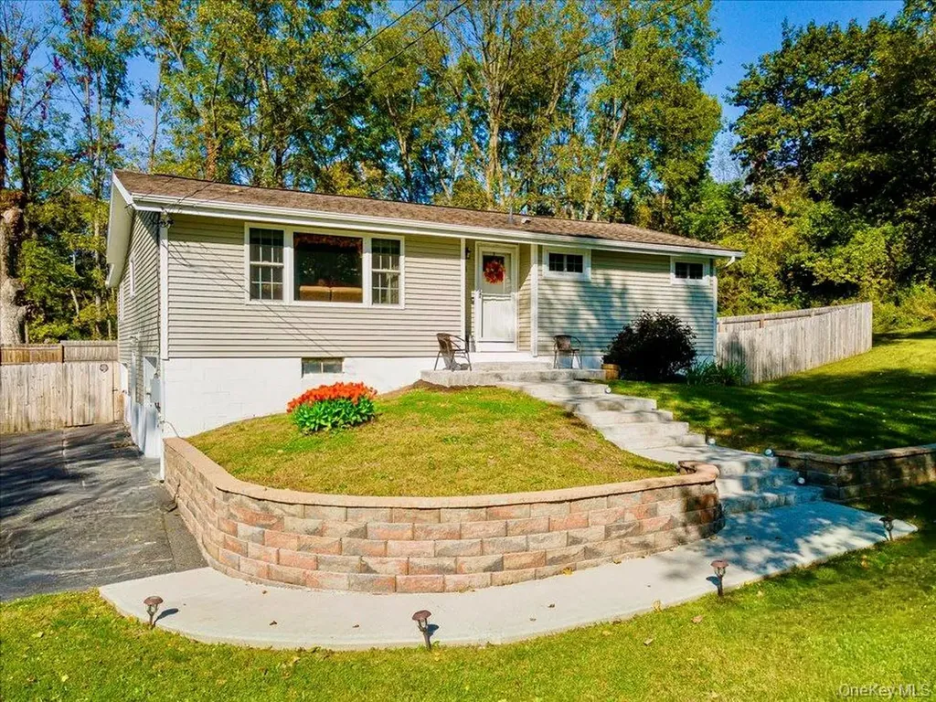 63 Martin Road Pleasant Valley NY 12569
