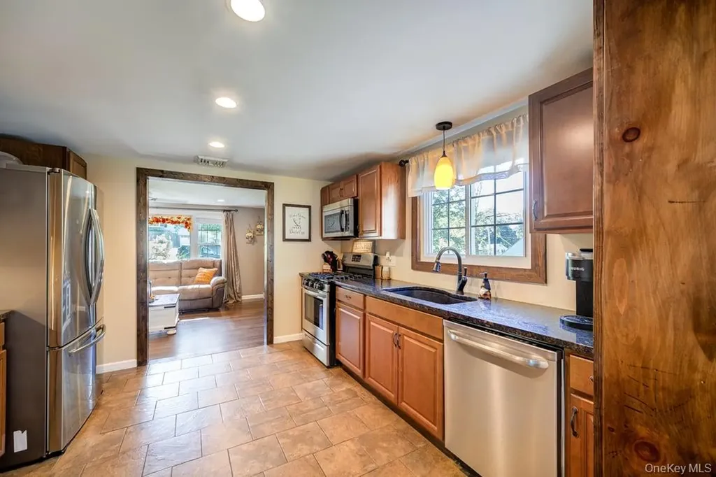 63 Martin Road Pleasant Valley NY 12569