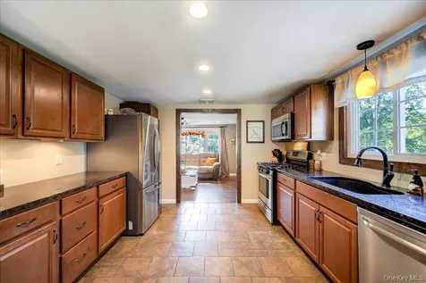 63 Martin Road Pleasant Valley NY 12569