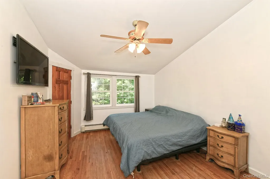 33 Robin Road Rocky Point NY 11778