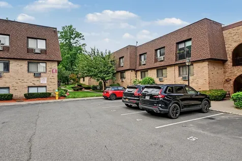 352 Central Park Avenue Scarsdale NY 10583