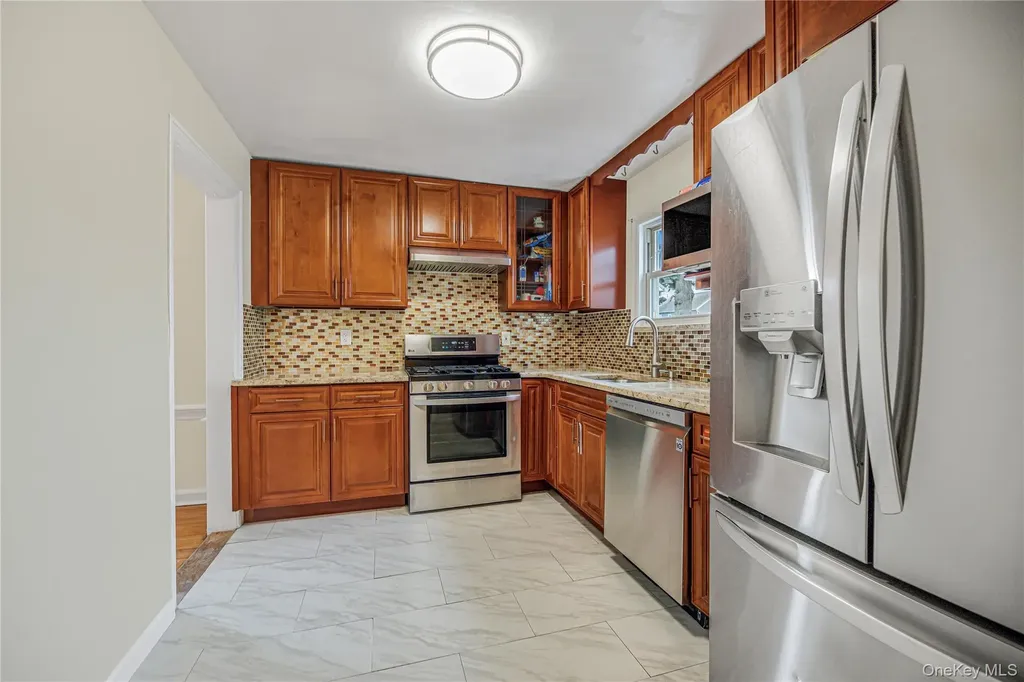 53 Holly Street Yonkers NY 10704