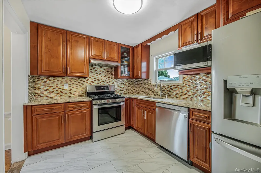 53 Holly Street Yonkers NY 10704