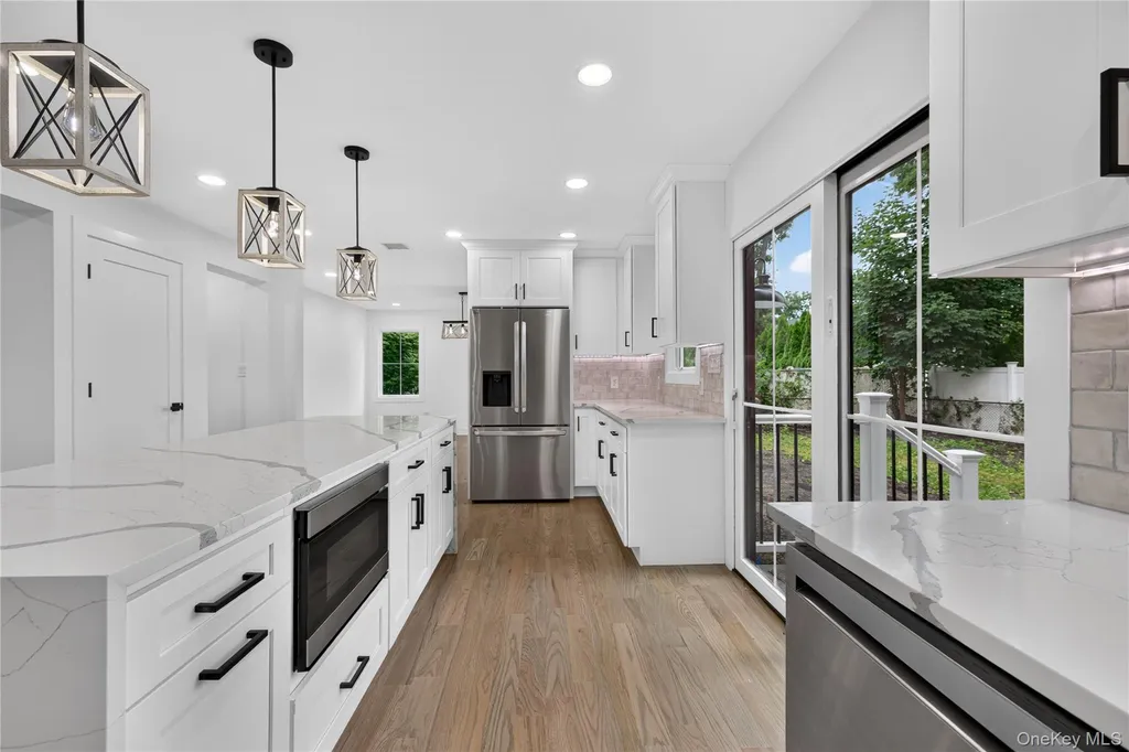 238 N Oak Street Massapequa NY 11758