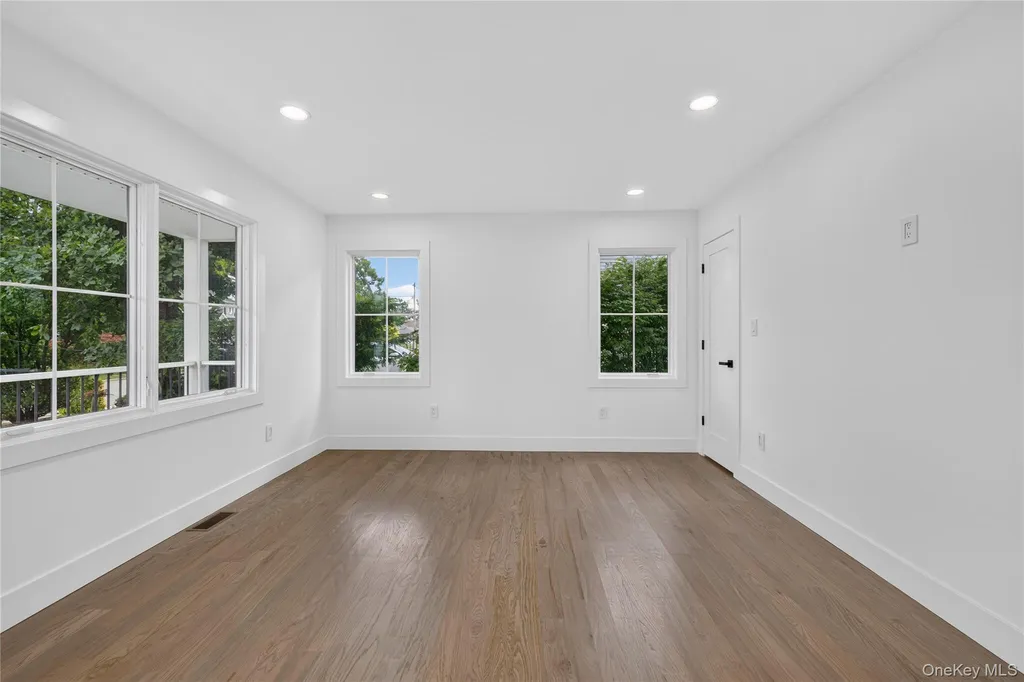 238 N Oak Street Massapequa NY 11758