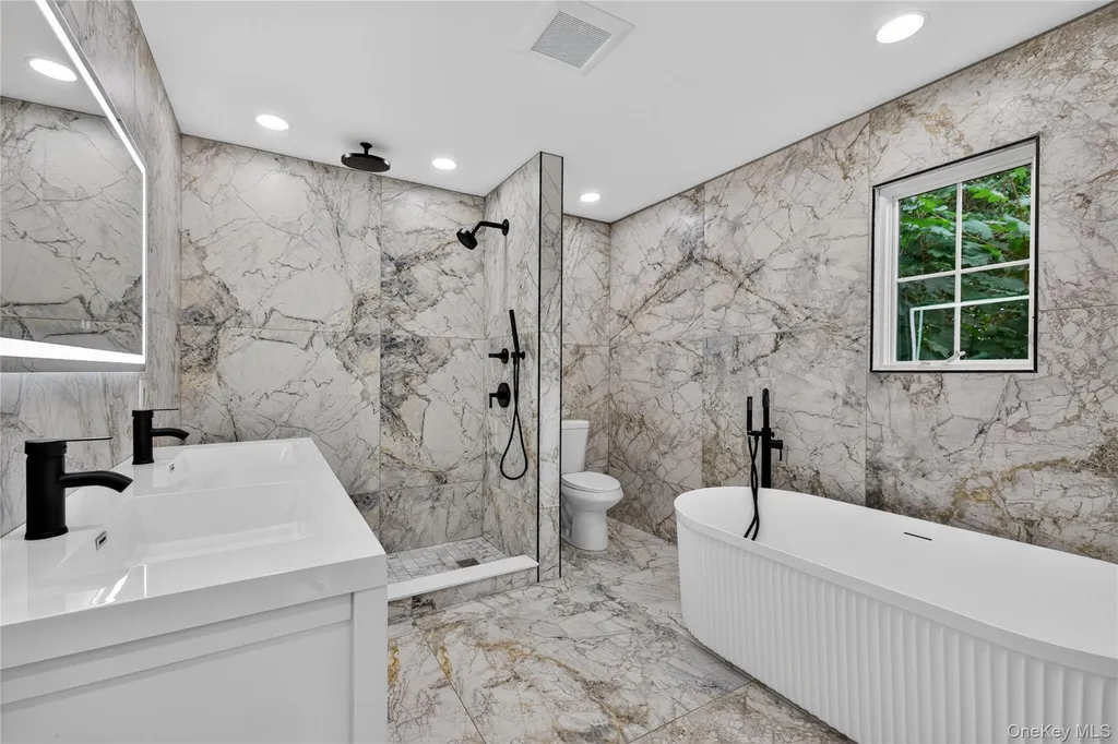 238 N Oak Street Massapequa NY 11758