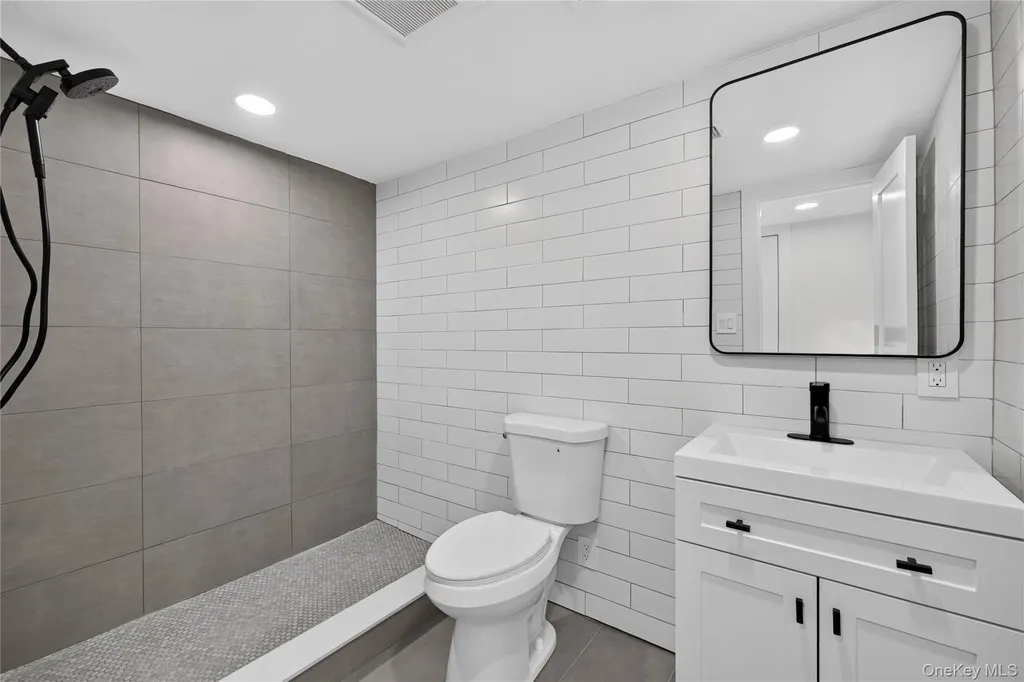 238 N Oak Street Massapequa NY 11758