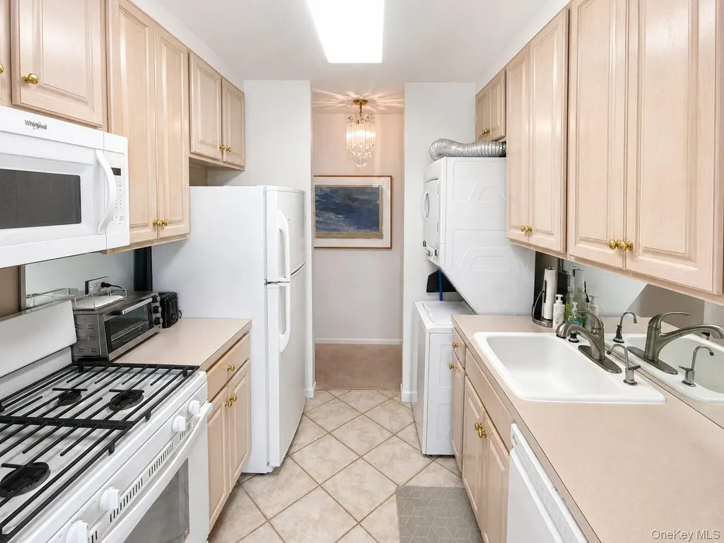 27110 Grand Central Parkway Floral Park NY 11005