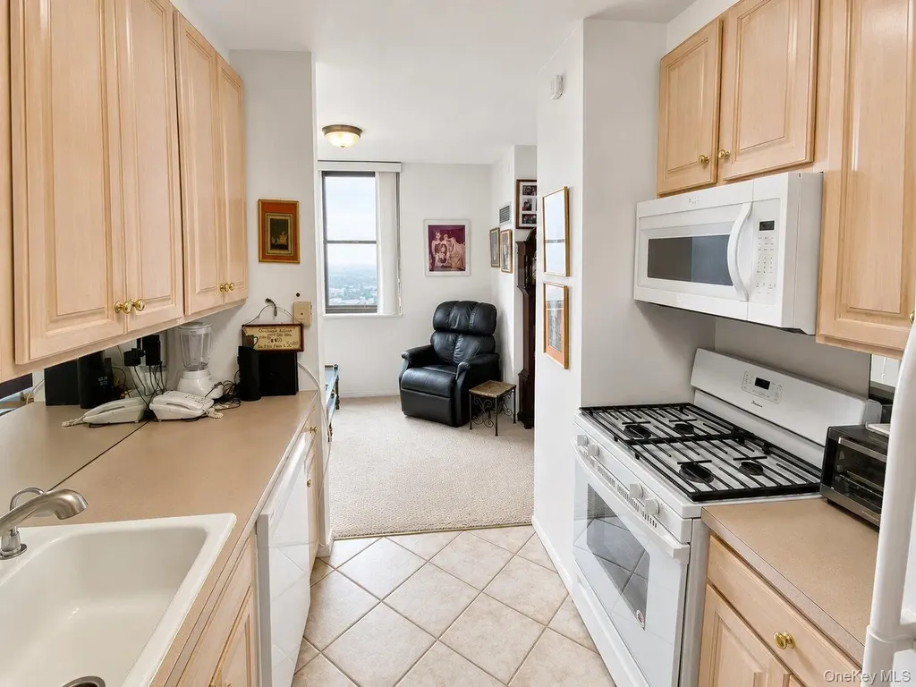 27110 Grand Central Parkway Floral Park NY 11005