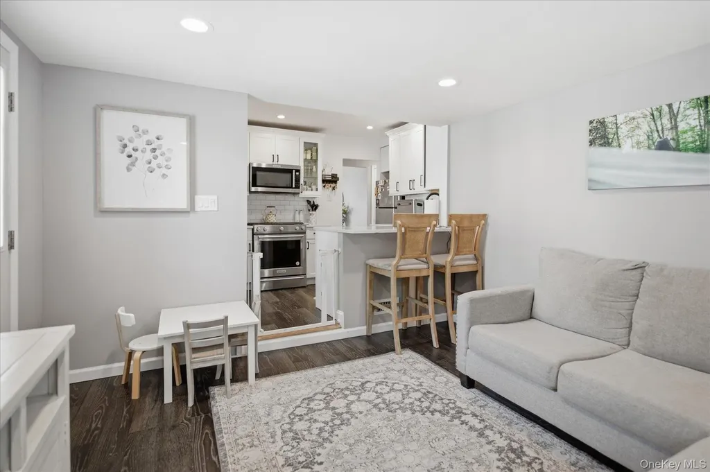 3956 Wicks Avenue Seaford NY 11783