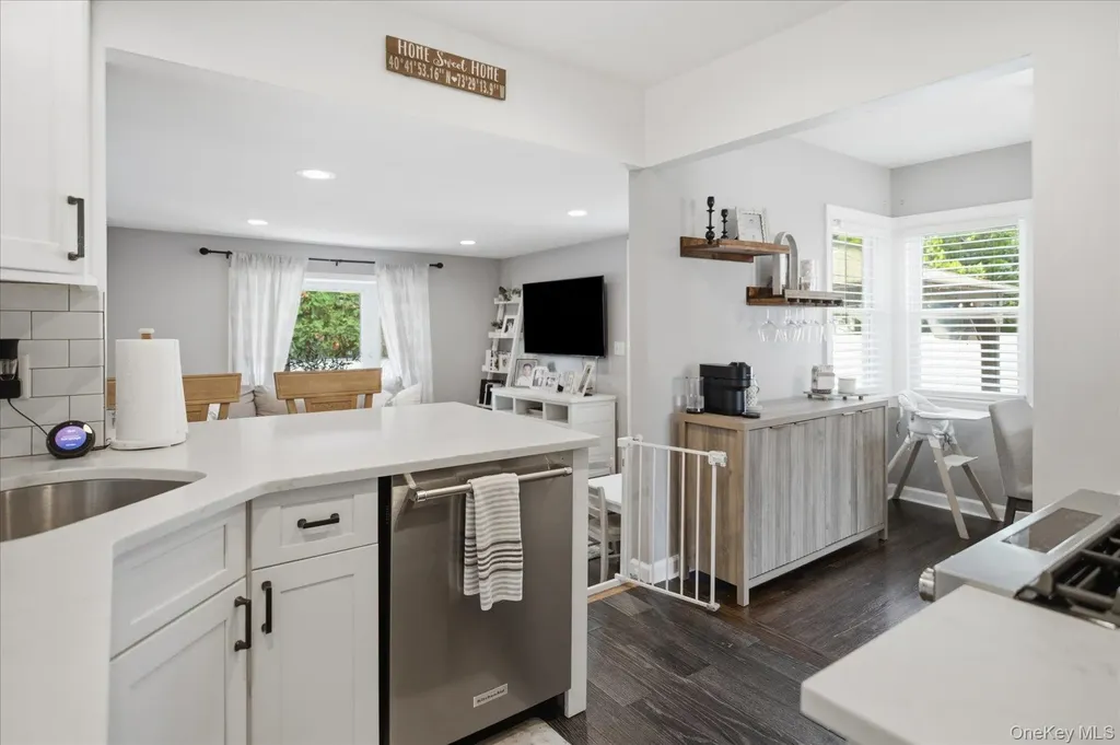 3956 Wicks Avenue Seaford NY 11783