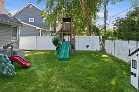 3956 Wicks Avenue Seaford NY 11783