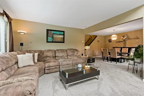 95 Wild Birch Farms Cortlandt Manor NY 10567