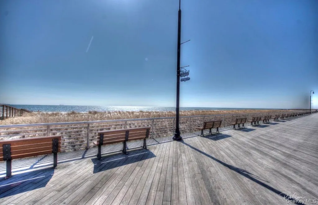 441 E Broadway Long Beach NY 11561