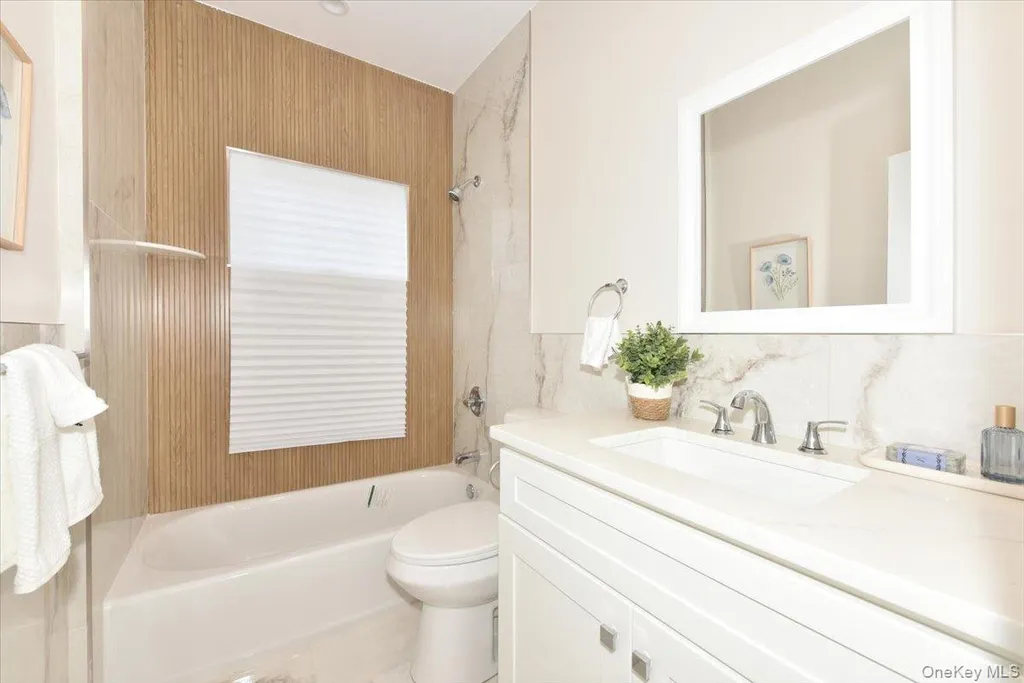 44 Bell Street Valley Stream NY 11580