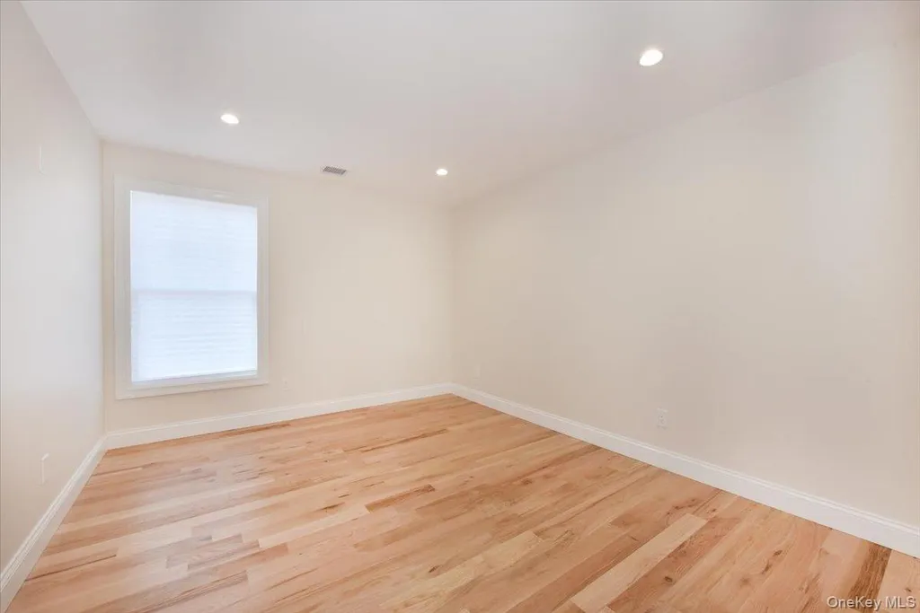 44 Bell Street Valley Stream NY 11580