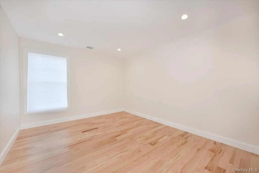 44 Bell Street Valley Stream NY 11580