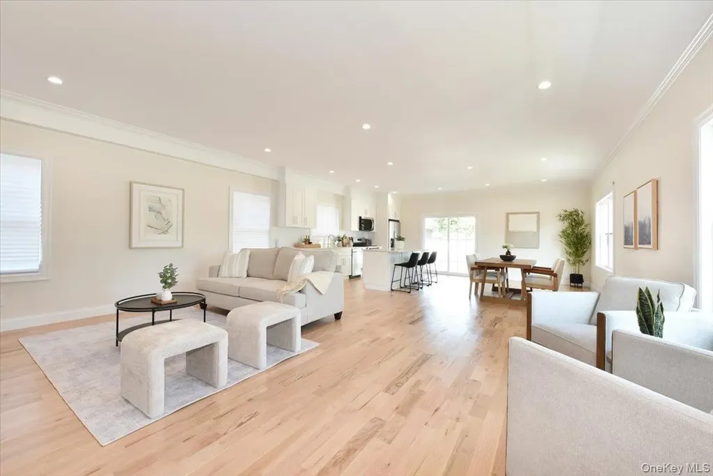 44 Bell Street Valley Stream NY 11580