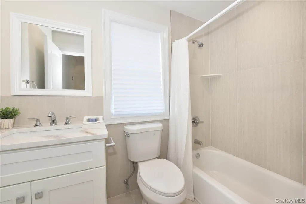 44 Bell Street Valley Stream NY 11580